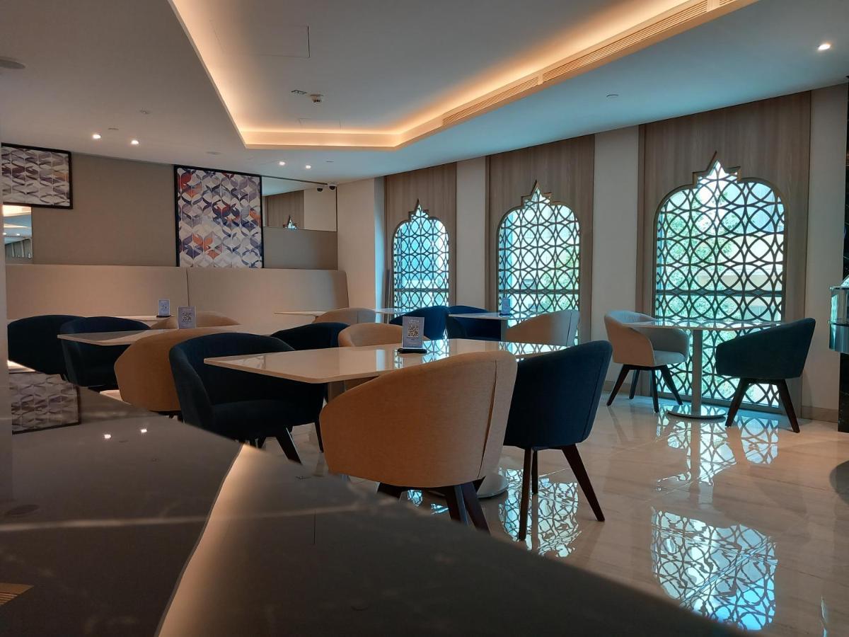 C - Hotel And Suites Ad Dawhah Esterno foto