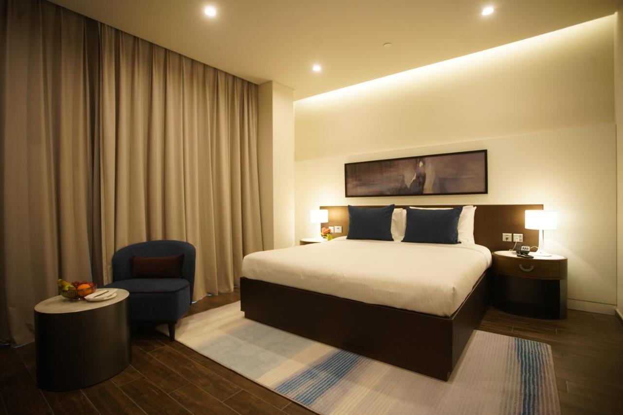 C - Hotel And Suites Ad Dawhah Esterno foto