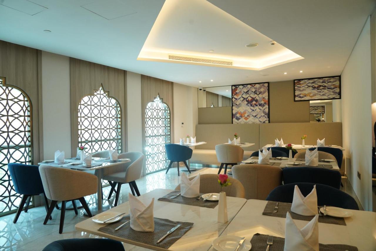 C - Hotel And Suites Ad Dawhah Esterno foto